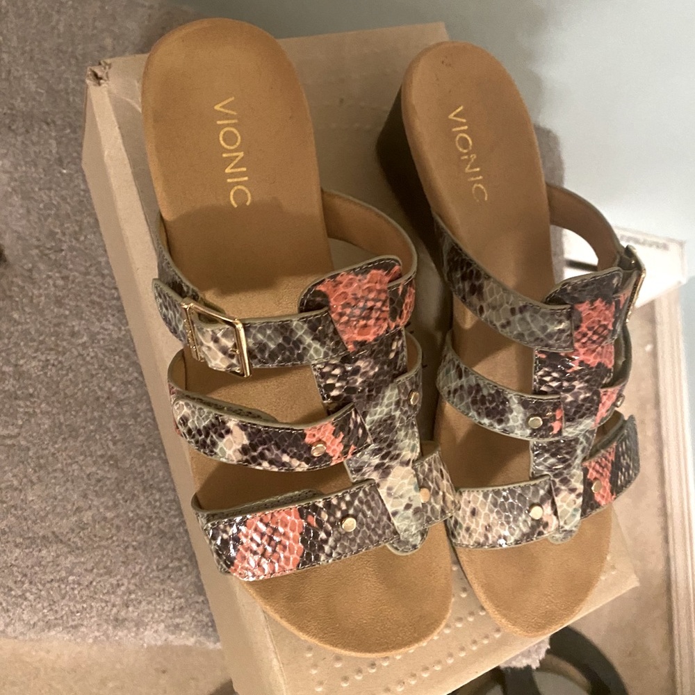 Women’s Vionic sandals
